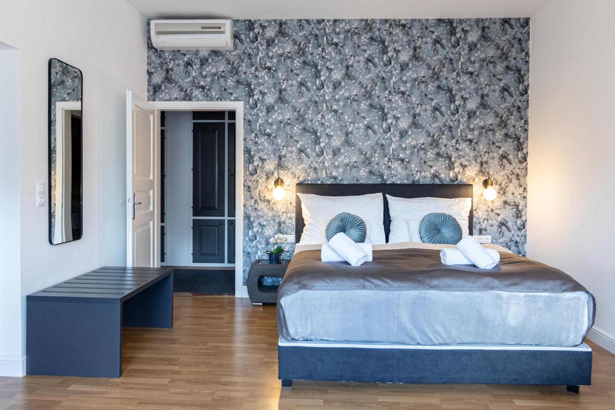 Balatonalmádi Hotel Clariss מראה חיצוני תמונה