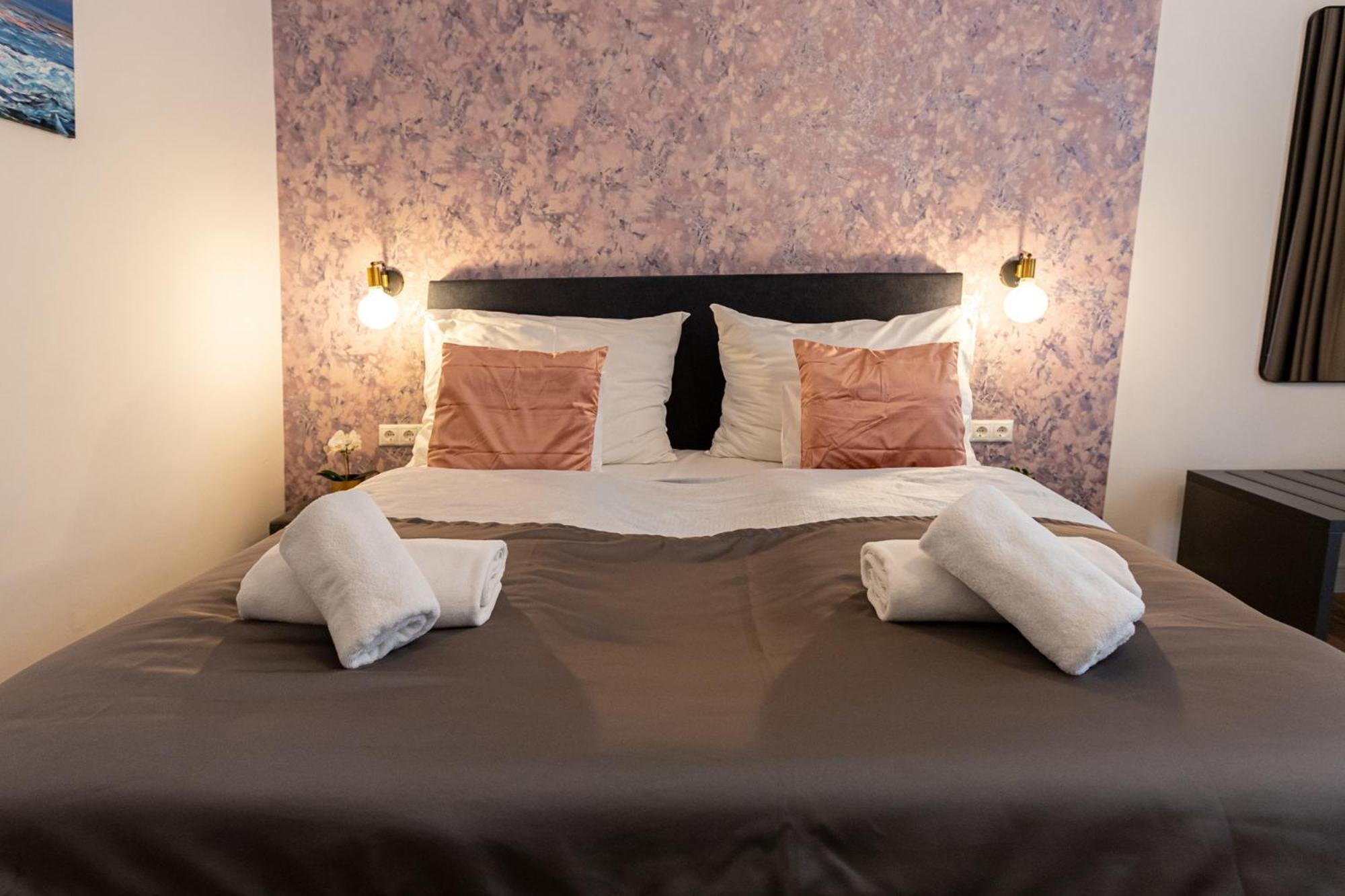 Balatonalmádi Hotel Clariss מראה חיצוני תמונה
